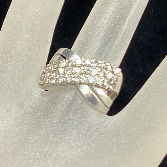 Platinum 900 0.66ct H/Si2 round brilliant Diamond "X" ring band 6.3g sz 6.5
